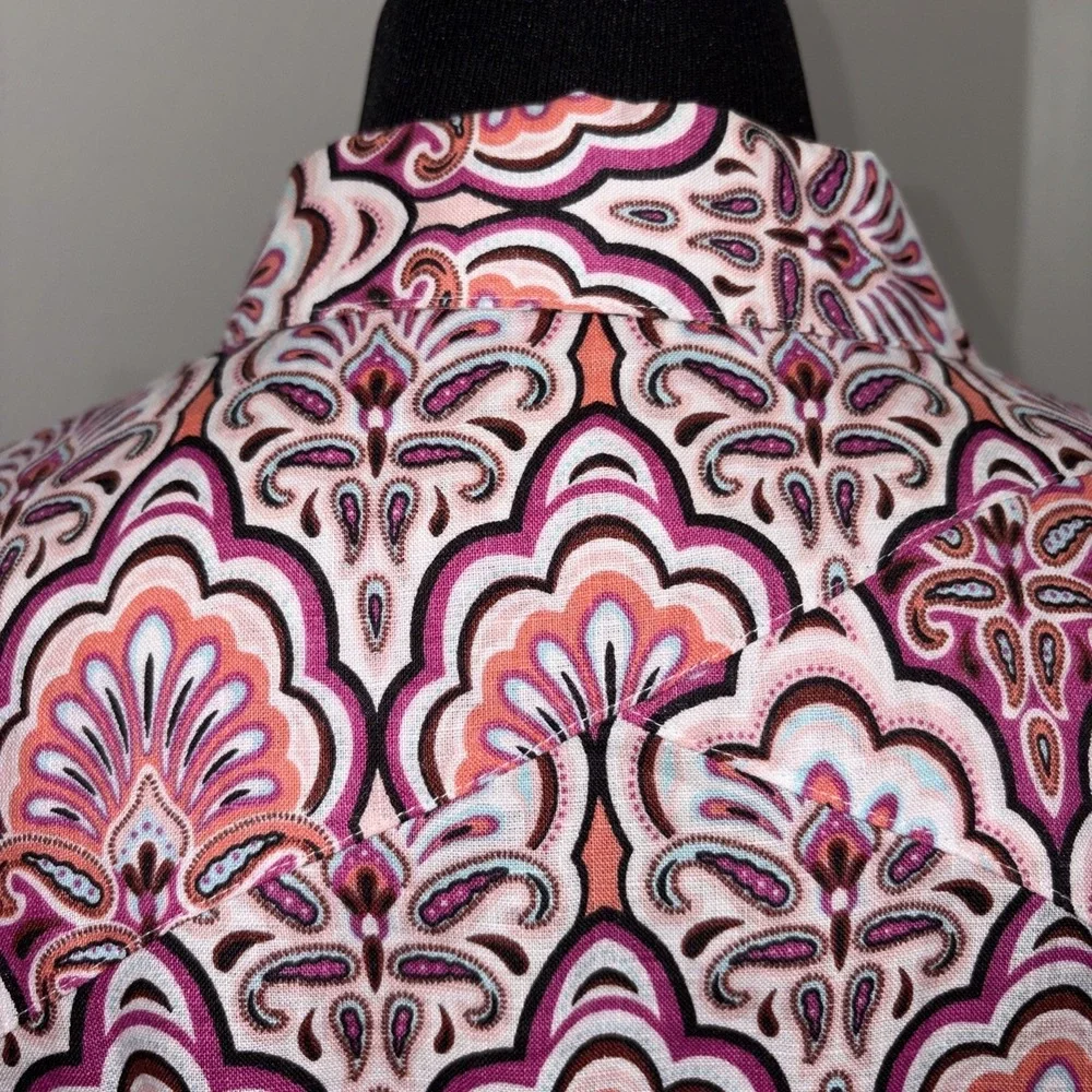Chico's Top Womens Size 1 Pink‎ Linen No-Iron Paisley Button 3/4 Sleeve Career